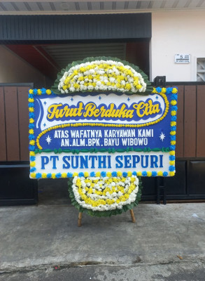 Papan Bunga Duka di Batang Tuaka